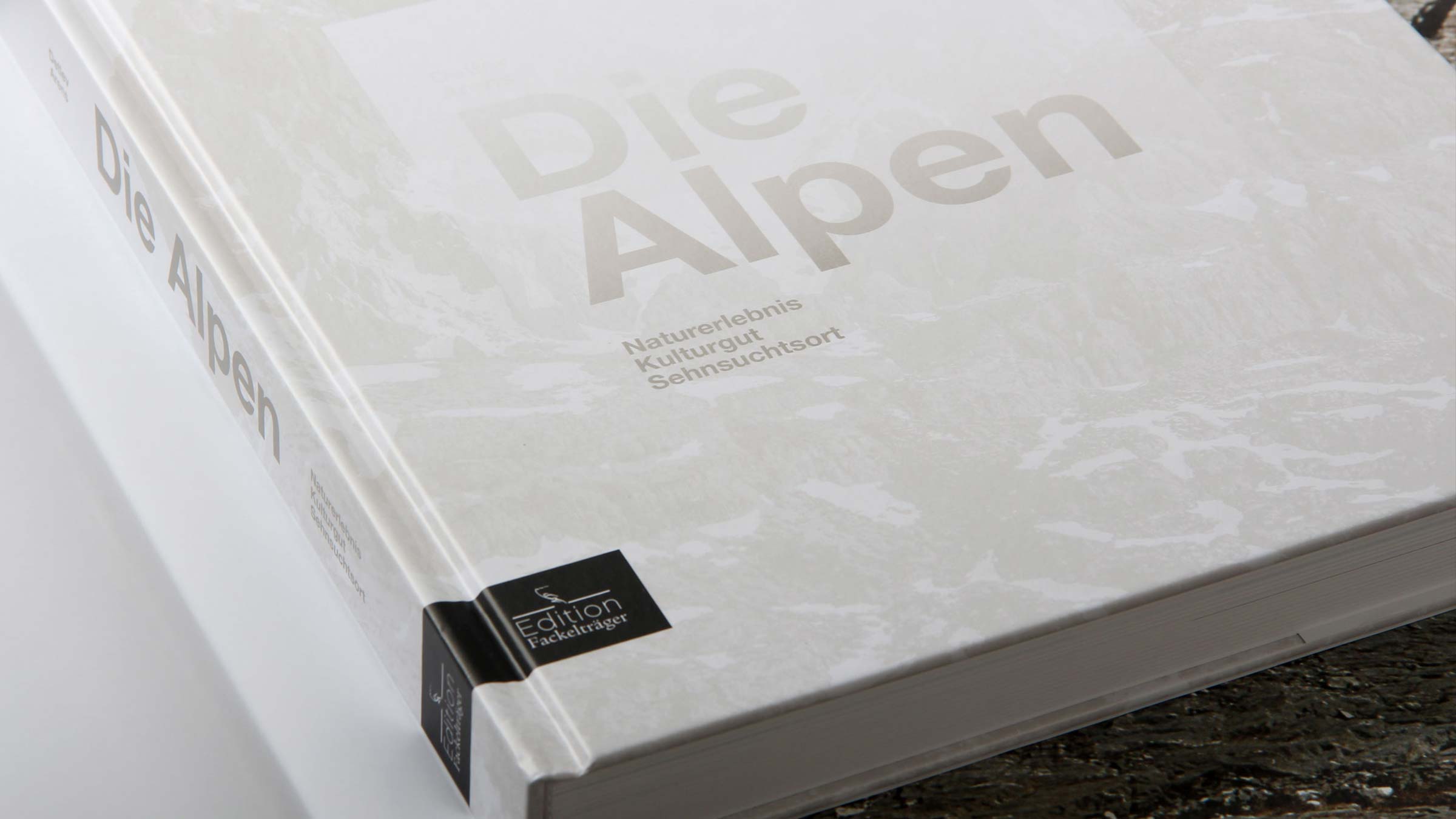 FT-Buchcover-2400×1350-Alpen3